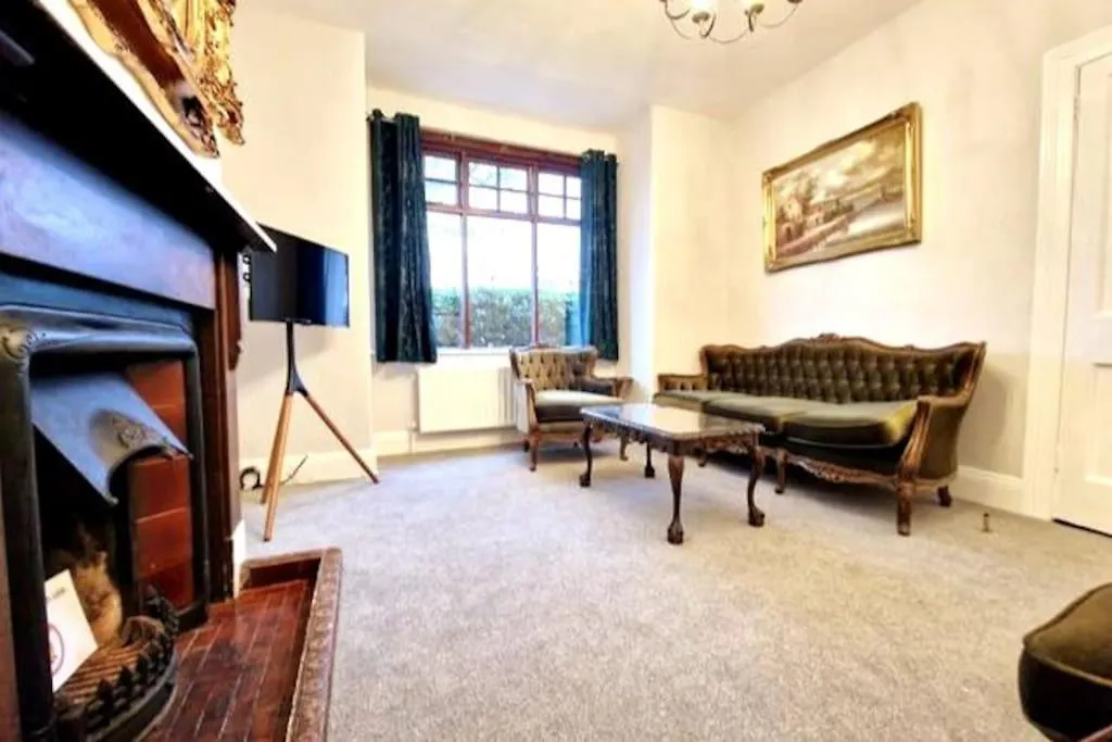 Apartment Stay At Granny'S, 4 Bed Terrace On Iconic Canal Galway