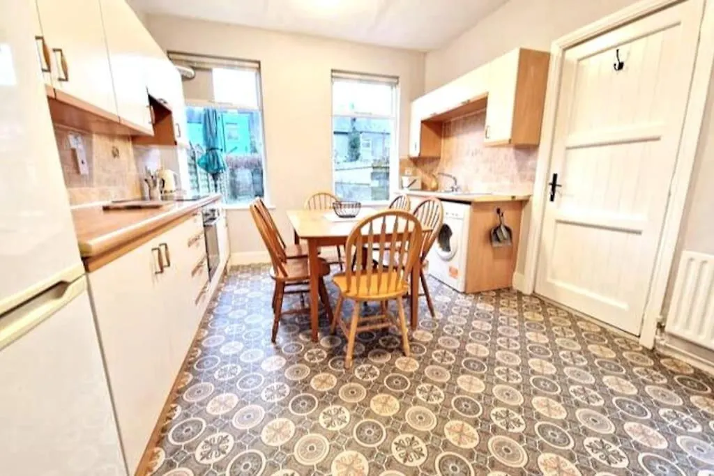 Stay At Granny'S, 4 Bed Terrace On Iconic Canal Galway Ireland