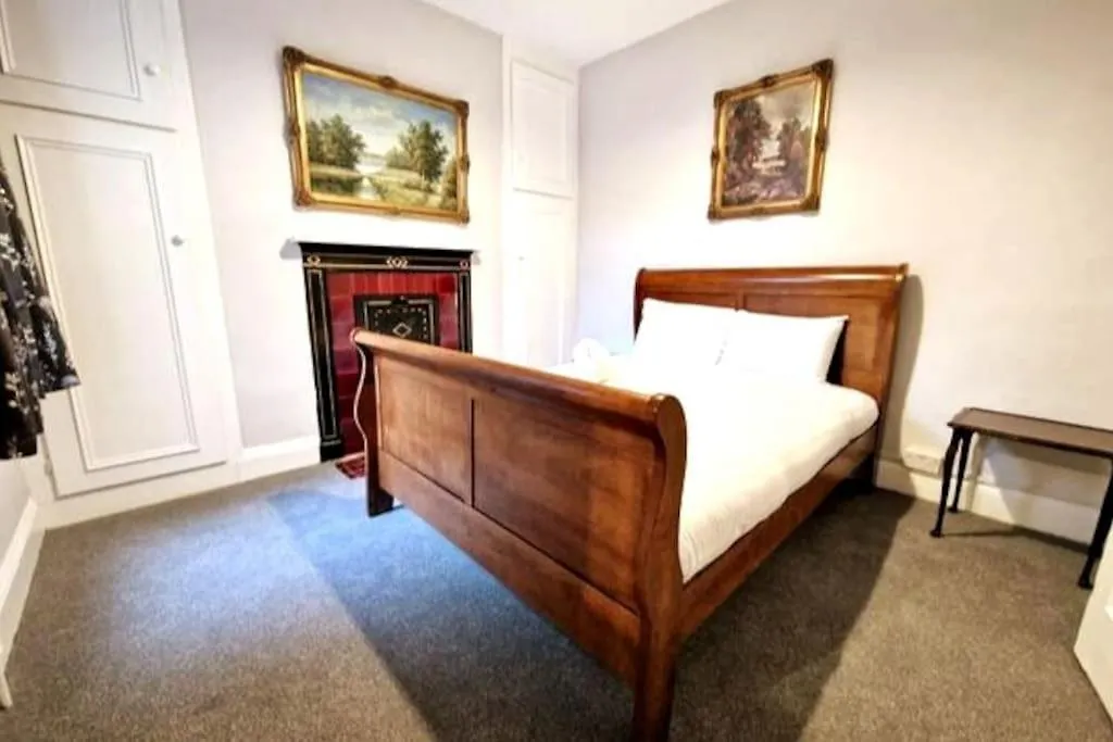 Stay At Granny'S, 4 Bed Terrace On Iconic Canal Galway 0*,
