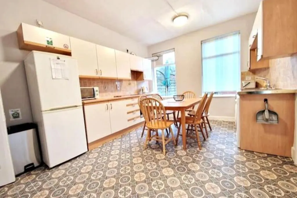 Stay At Granny'S, 4 Bed Terrace On Iconic Canal Galway Apartment