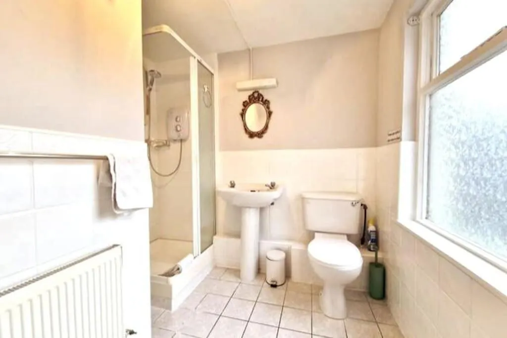 Stay At Granny'S, 4 Bed Terrace On Iconic Canal Galway Apartment